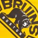 Tričko Boston Bruins ve žluté barvě s velkým logem týmu na hrudi.
